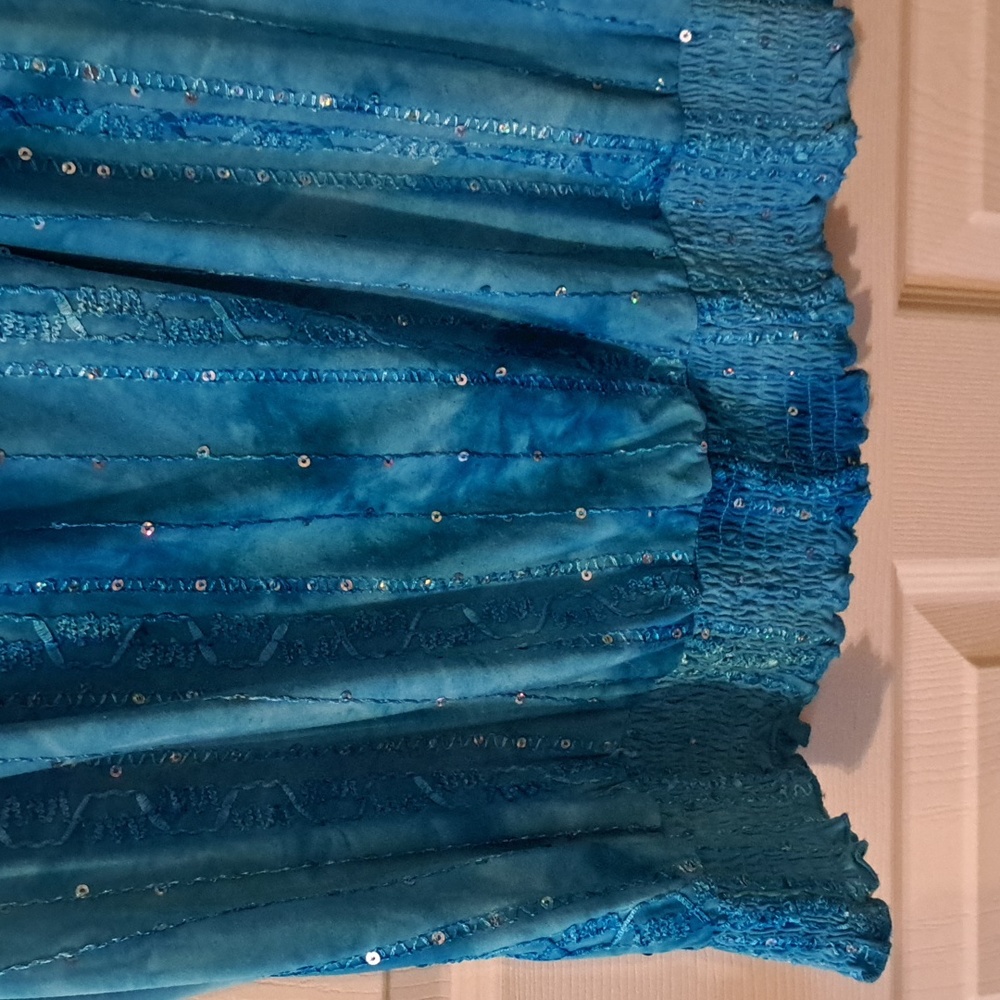 Dressbarn Blue Flutter Sleeve Sequin Blouse - Picture 4 of 4